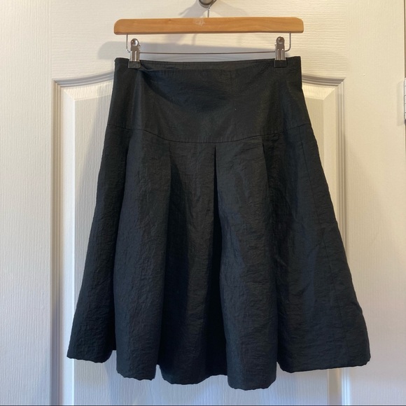 Club Monaco Pleated black skirt Size 6 - Picture 3 of 4